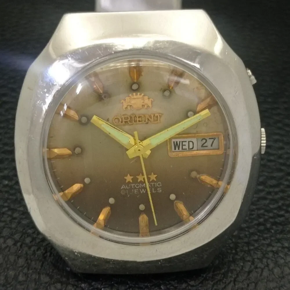 Vintage 1975 Ricoh Automatic Mens Silver Watch W/daydate & Gold accents